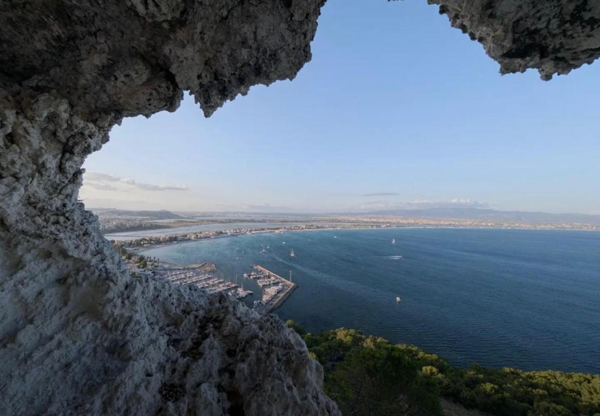 Suite Sardinia Holiday Кальярі Екстер'єр фото